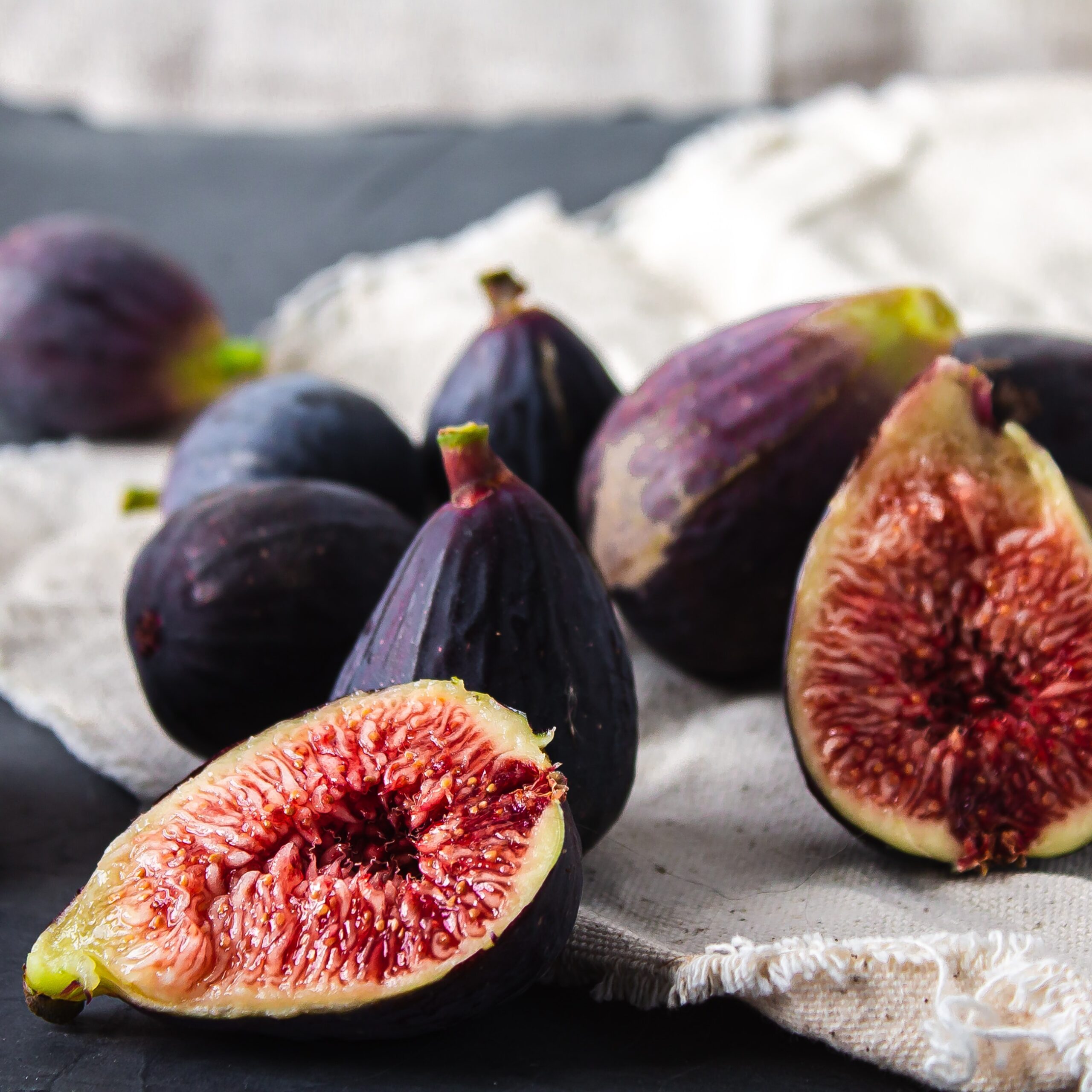 Figs, learn heath benefits and great cooking tips by Cassandra Austin of Casstronomy